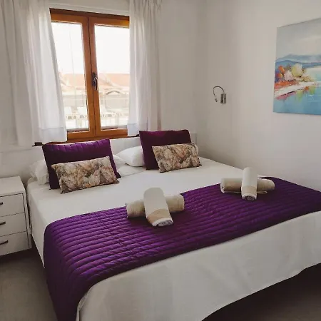 Balandros With Balcony Διαμέρισμα *