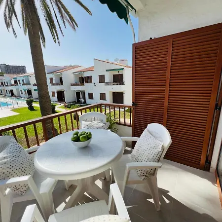Balandros With Balcony