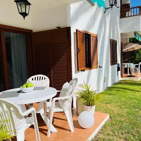Balandros With Balcony Lejlighed
